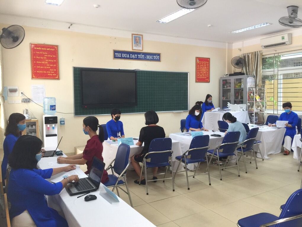 Trường Tiểu học Thành Công A trong ngày tuyển sinh trực tiếp đầu tiên