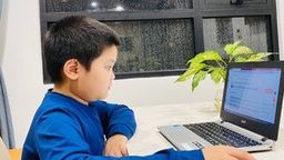 Học sinh khối 3 hào hứng trong trận đấu đầu tiên vòng Sơ loại cuộc thi Đấu trường Toán học 2021-2022