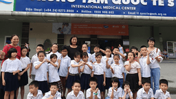 Những suất cơm nghĩa tình