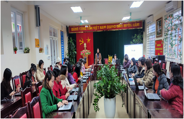 Tập huấn công tác triển khai cho cuộc thi Đấu trường toán học tại trường Tiểu học Thành Công A