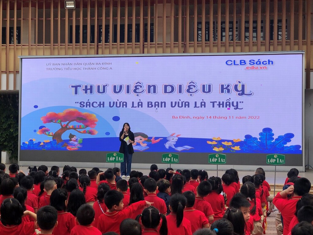 Tưng bừng các hoạt động trong chương trình Thư viện diệu kỳ “ Sách vừa là bạn, vừa là thầy”