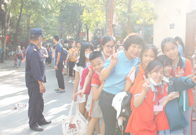 Học sinh trường TH Thành Công A hào hứng tham gia trải nghiệm ngoại khóa đầu tiên của năm học 2022 - 2023 tại Công viên khoa học Erahouse