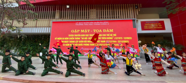 Chương trình văn nghệ đặc sắc chào mừng kỷ niệm 50 năm Chiến thắng “Hà Nội – Điện Biên phủ trên không”; kỷ niệm 76 năm Ngày toàn quốc kháng chiến (19/12/1946 - 19/12/2022); Kỷ niệm 78 năm Ngày thành lập Quân đội Nhân dân Việt Nam (22/12/1944 - 22/12/2022); Kỷ niệm 30 năm Ngày Hội Quốc Phòng toàn dân
