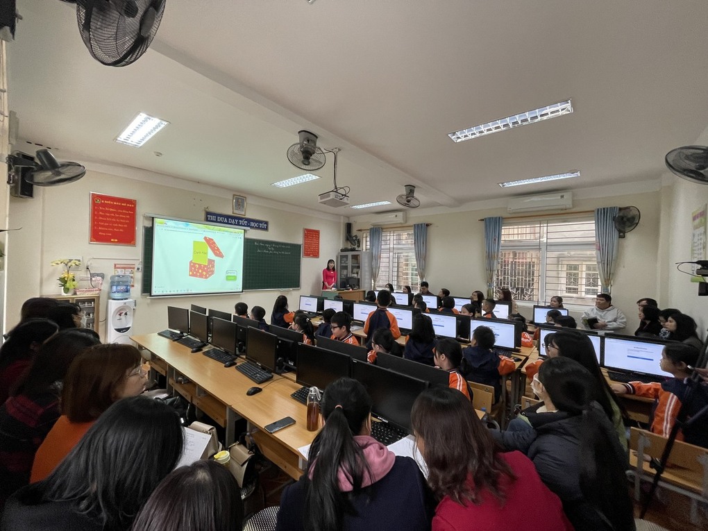 Trường Tiểu học Thành Công A thực hiện thành công chuyên đề cấp Quận môn Tin học.
