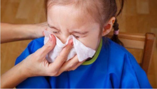 Vệ sinh mũi đúng cách để không bị COVID hỏi thăm
