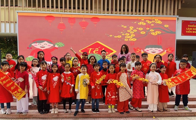 Tưng bừng tuần học mới với chương trình văn nghệ chào đón Tết.
