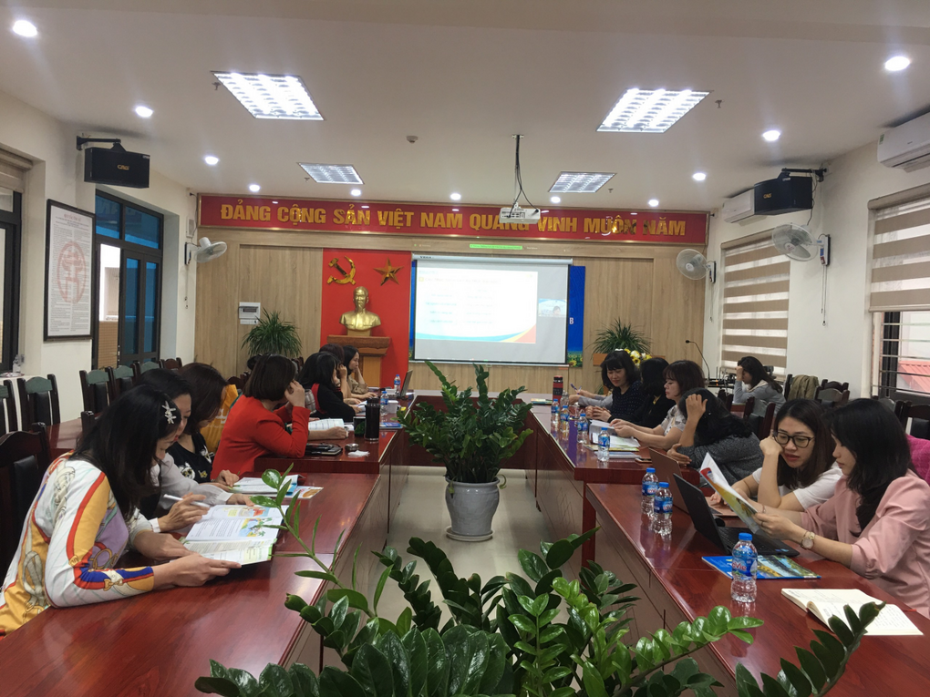 Cán bộ, giáo viên trường TH Thành Công A tham gia Hội nghị trực tuyến giới thiệu sách giáo khoa lớp 4