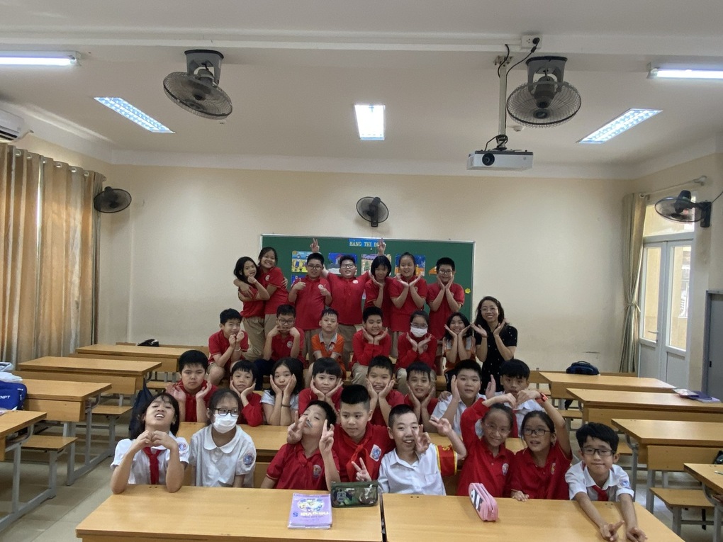 5A2 - Ngàn lời yêu thương gửi bà, gửi mẹ