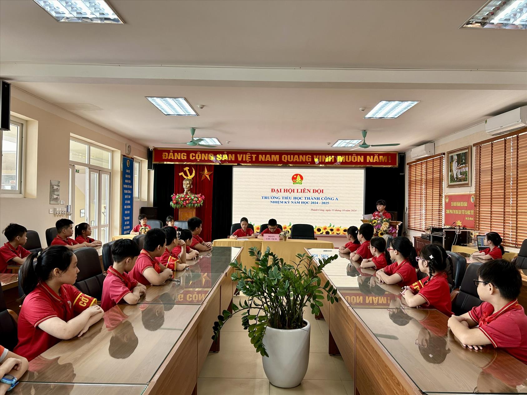 Liên đội trường Tiểu học Thành Công A tổ chức thành công Đại hội Liên đội nhiệm kỳ 2024 - 2025