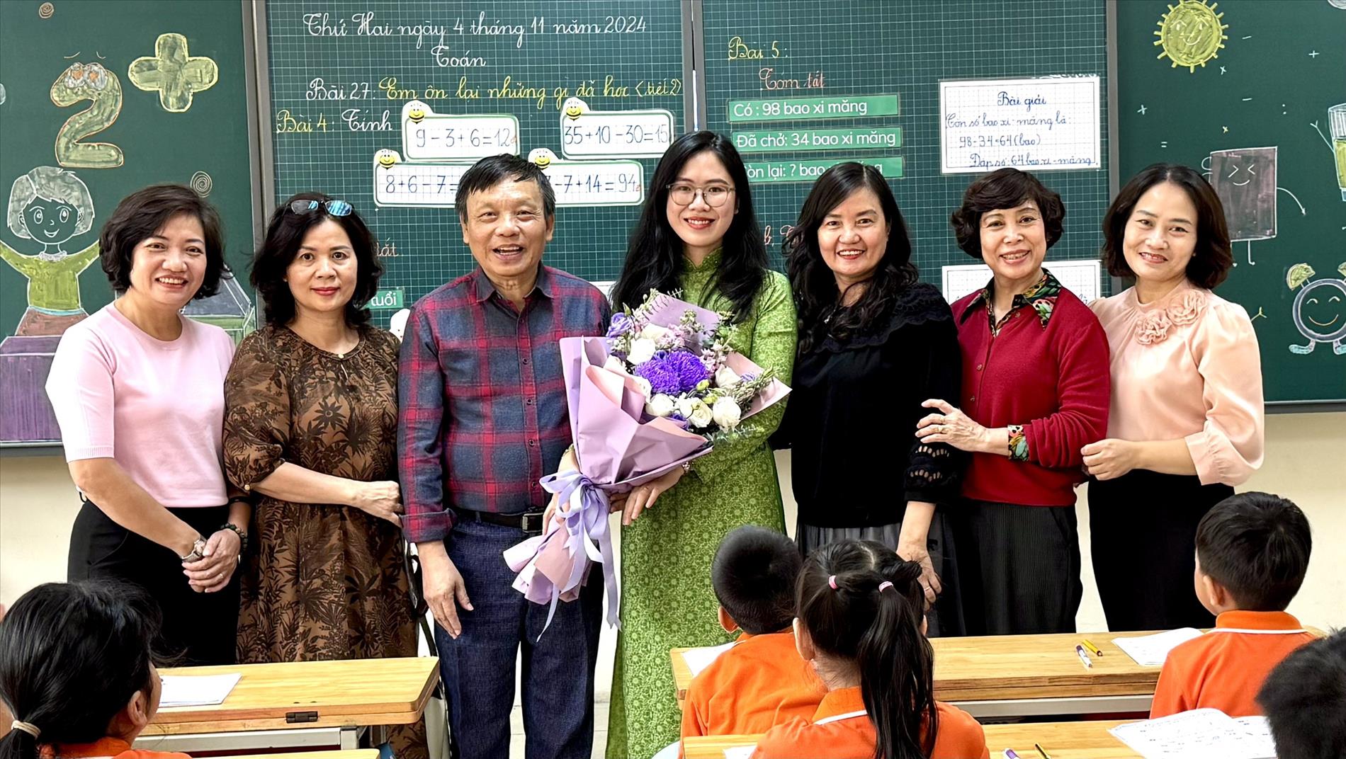 Cô giáo trẻ Nguyễn Ngọc Thủy với tiết thi giáo viên dạy giỏi cấp quận môn Toán