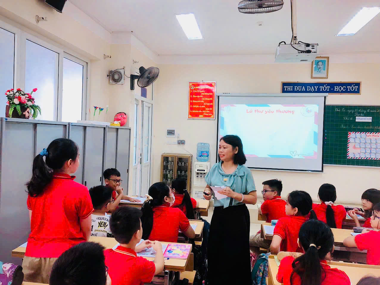 Khối 5 trường Tiểu học Thành Công A tổ chức thành công chuyên đề môn Đạo đức