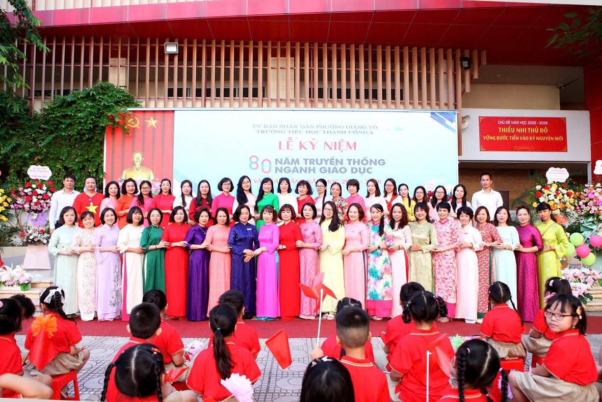 Khai giảng năm học 2025-2026: Cùng nhau viết tiếp ước mơ…