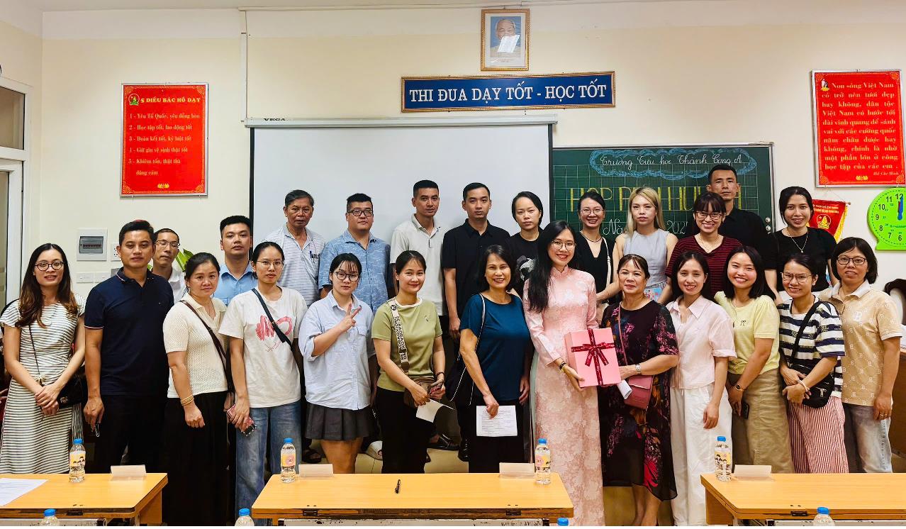 Buổi họp phụ huynh đầu năm học: " KẾT NỐI - YÊU THƯƠNG"