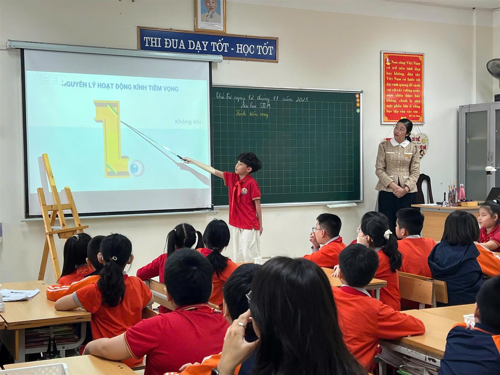 Khối 4 Trường Tiểu học Thành Công A tỏa sáng với những tiết dạy ấn tượng và sáng tạo