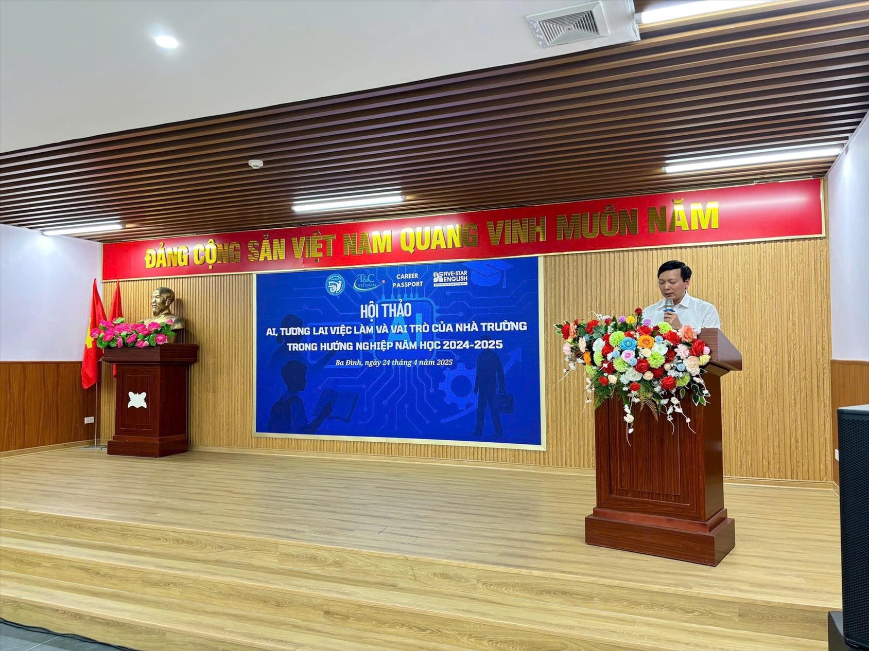 Hà Nội: Hướng nghiệp thời AI – Bước đi chiến lược của ngành giáo dục Ba Đình