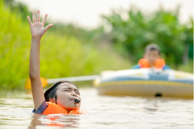 6 tai nạn trẻ em thường gặp vào mùa hè