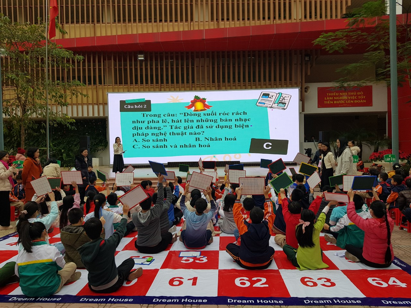 C:\Users\Tieu hoc Thanh CongA\Desktop\z3952732583021_33bc44fabf4d66eef4b96042cfe75dab.jpg