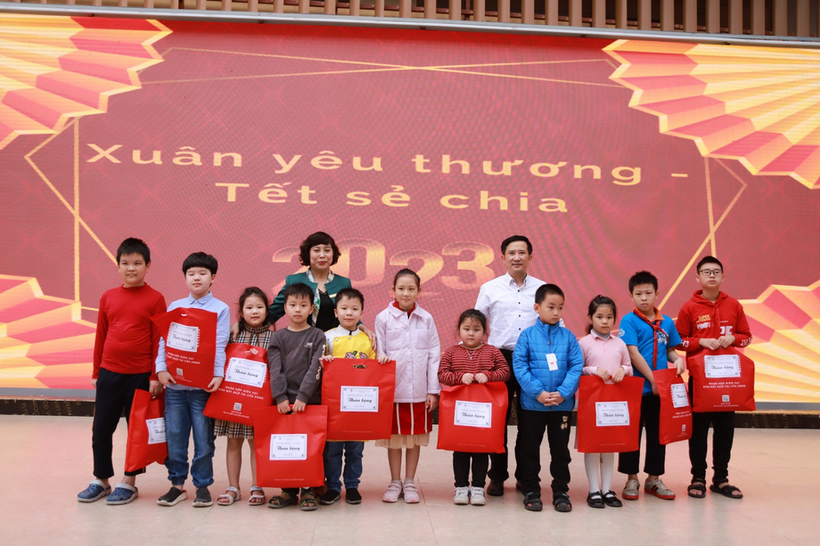 D:\TCA\Ảnh Sơ kết kỳ 1 NH 22-23\IMG_9506.JPG