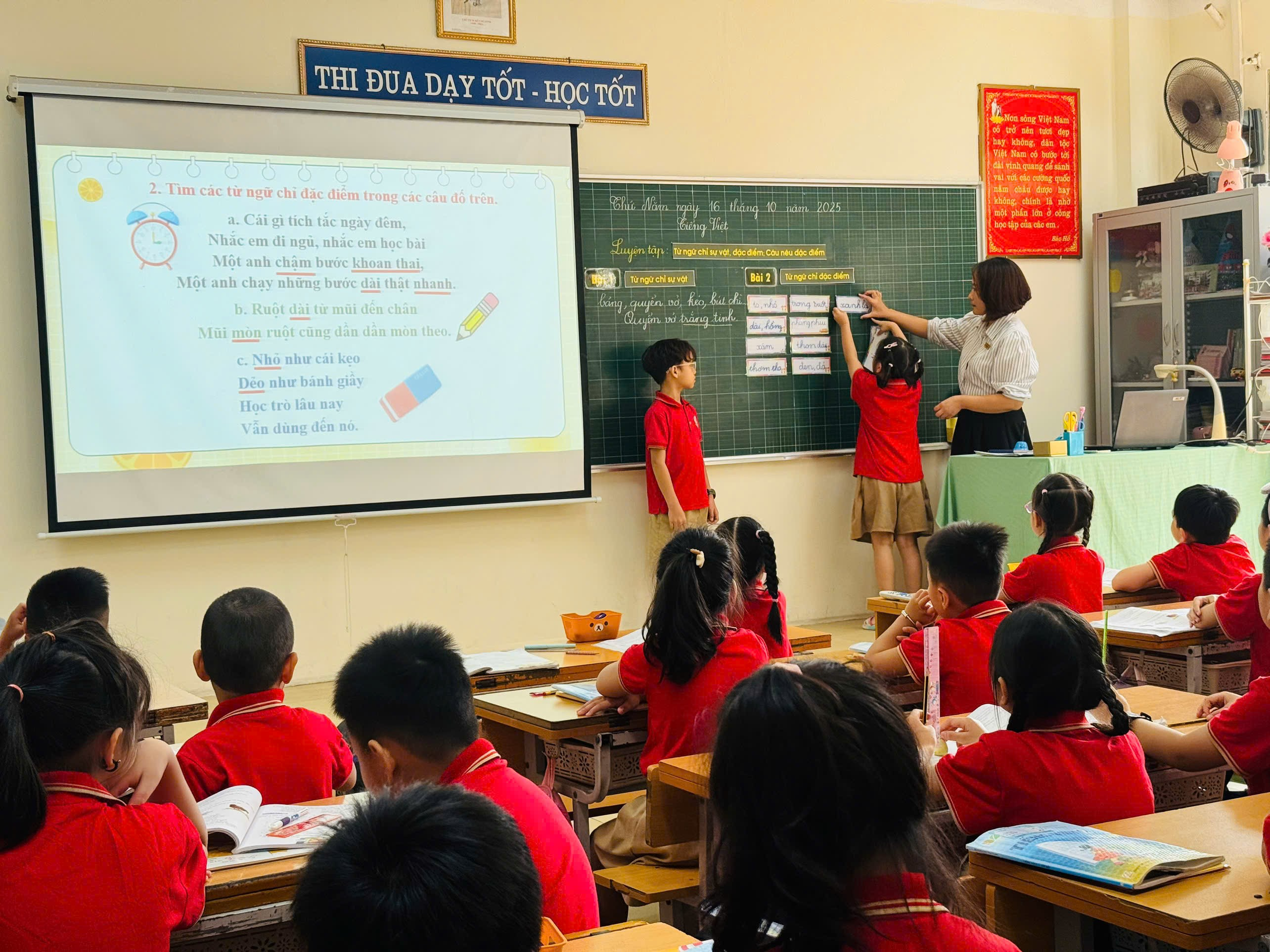 A group of children in a classroom
AI-generated content may be incorrect.