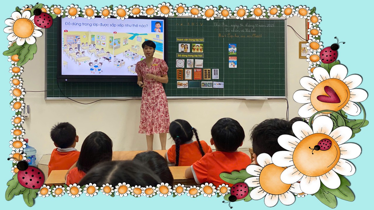 A person standing in front of a classroom
AI-generated content may be incorrect.