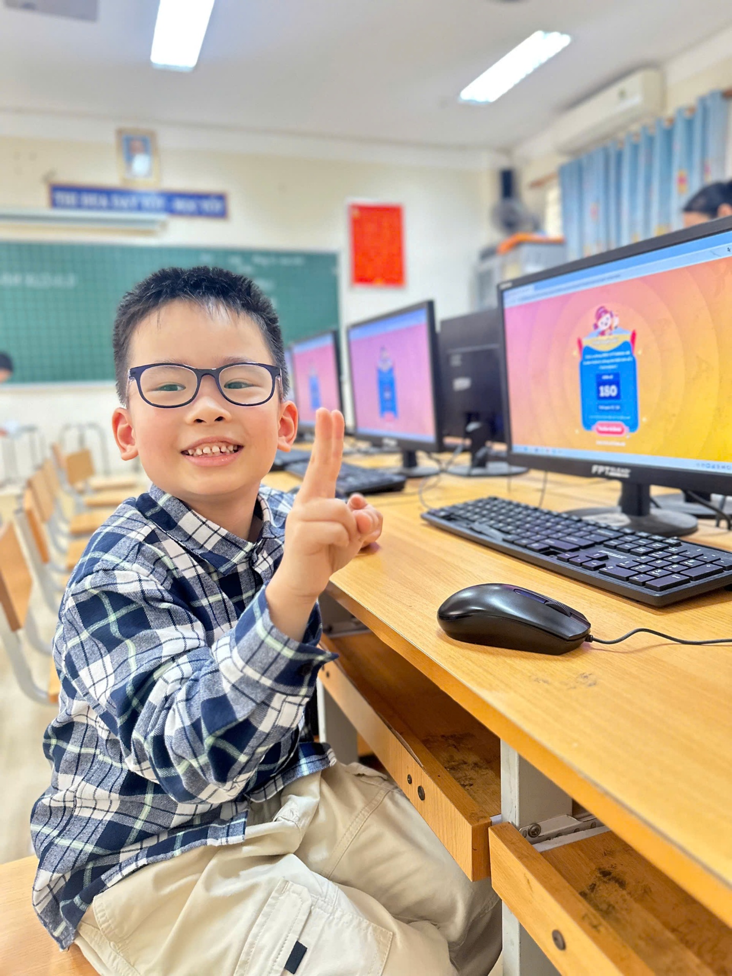 A child sitting at a desk with a hand up

AI-generated content may be incorrect.