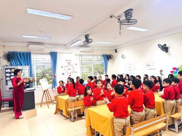 Tiết học STEM “Sáng tạo đồ dùng học tập” – Khơi dậy tư duy sáng tạo và năng lực học sinh lớp 3 trường Tiểu học Thành Công A