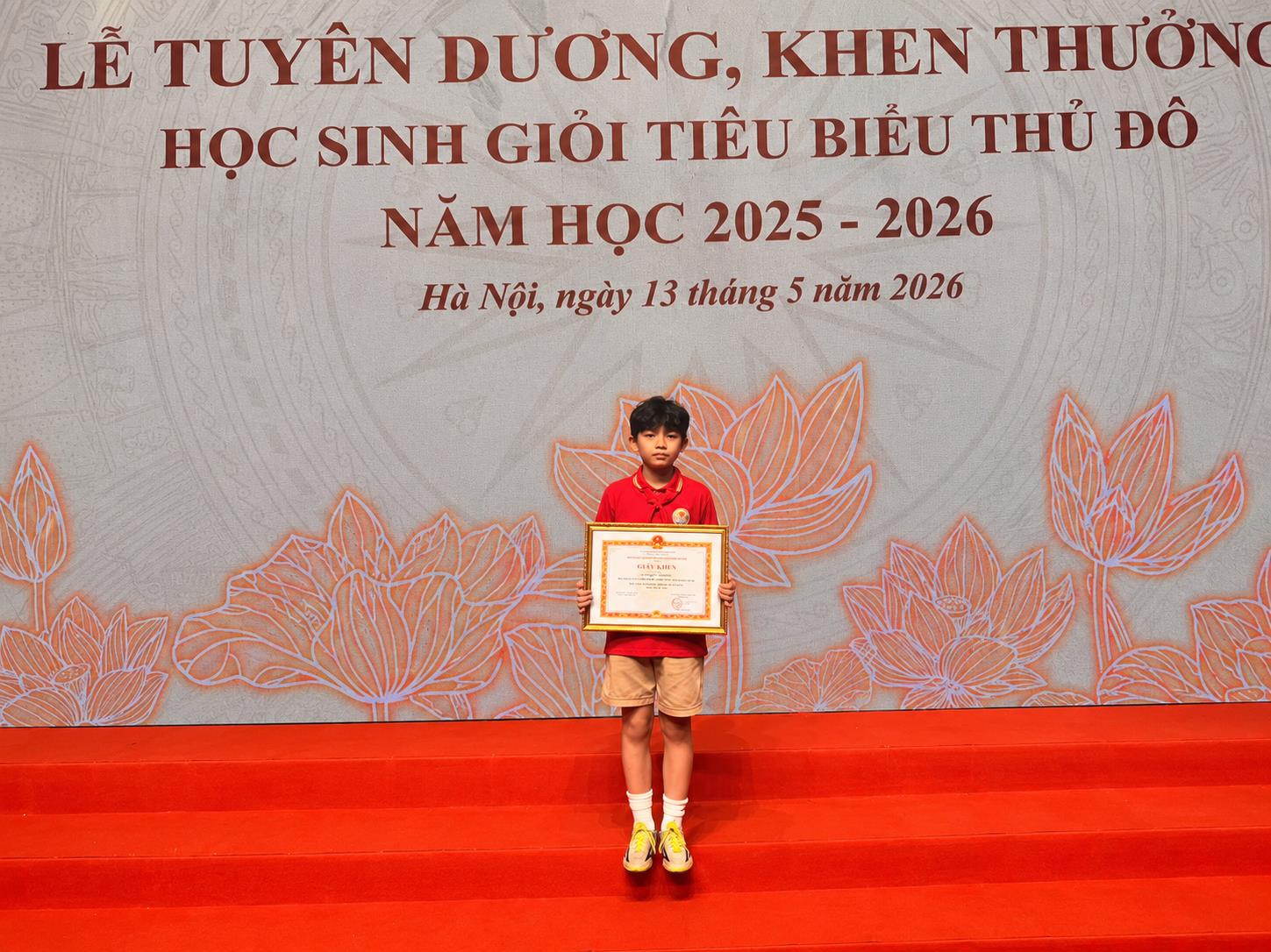 Tự hào Thành Công A: Học sinh Phạm Minh Thanh vinh dự được tham dự Lễ Tuyên dương, khen thưởng học sinh giỏi tiêu biểu Thủ đô