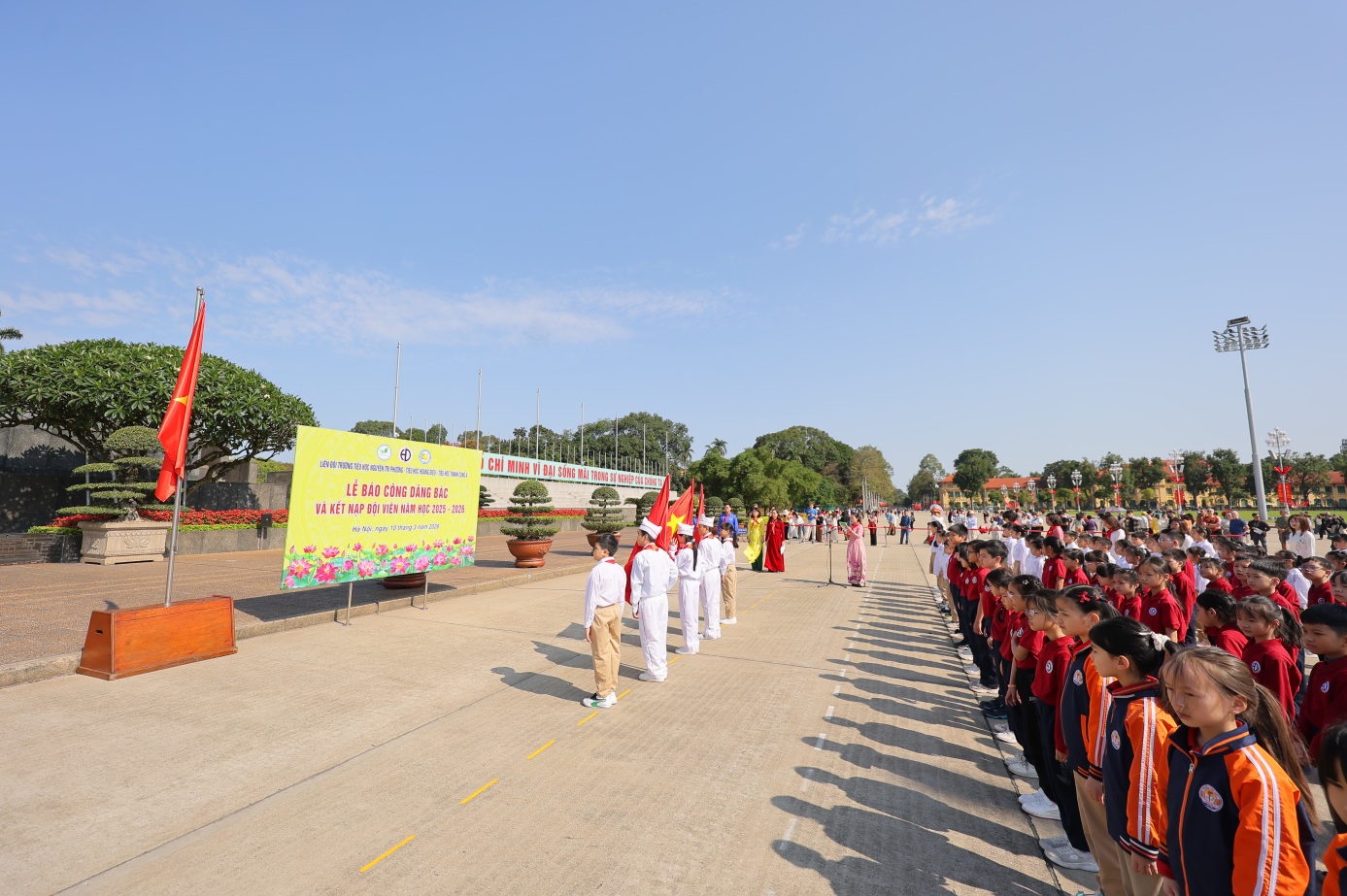 D:\Kết nạp đội\BINH5295.JPG