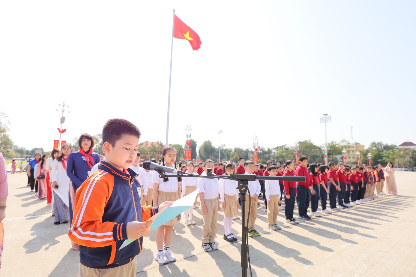 D:\Kết nạp đội\BINH5333.JPG