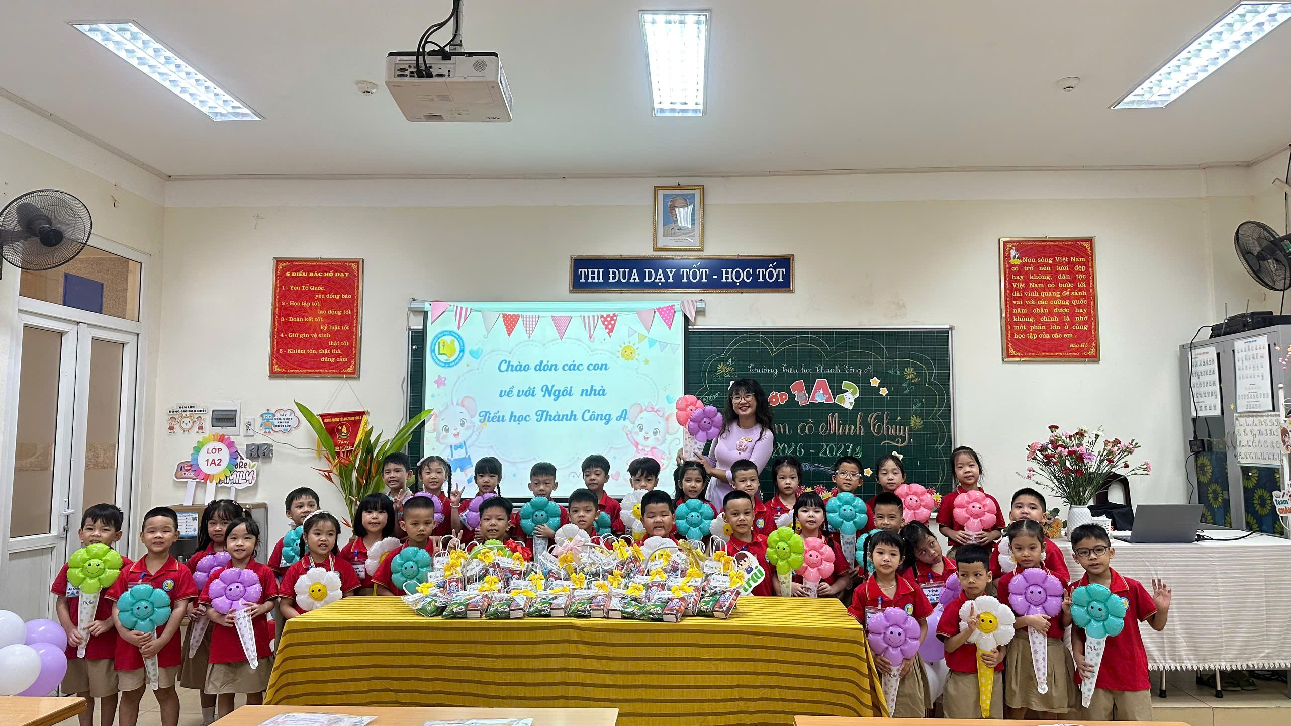 A group of children standing in a classroom
AI-generated content may be incorrect.